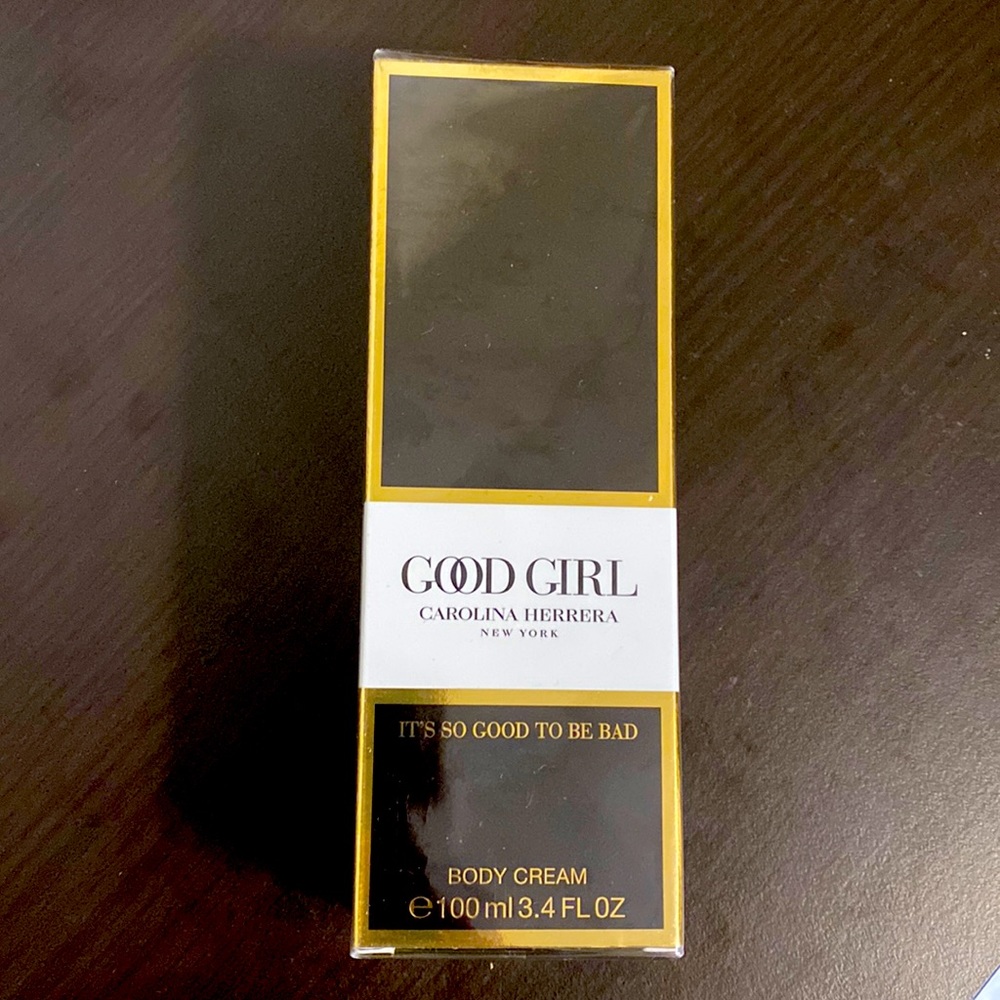 Good girl Carolina Herrera